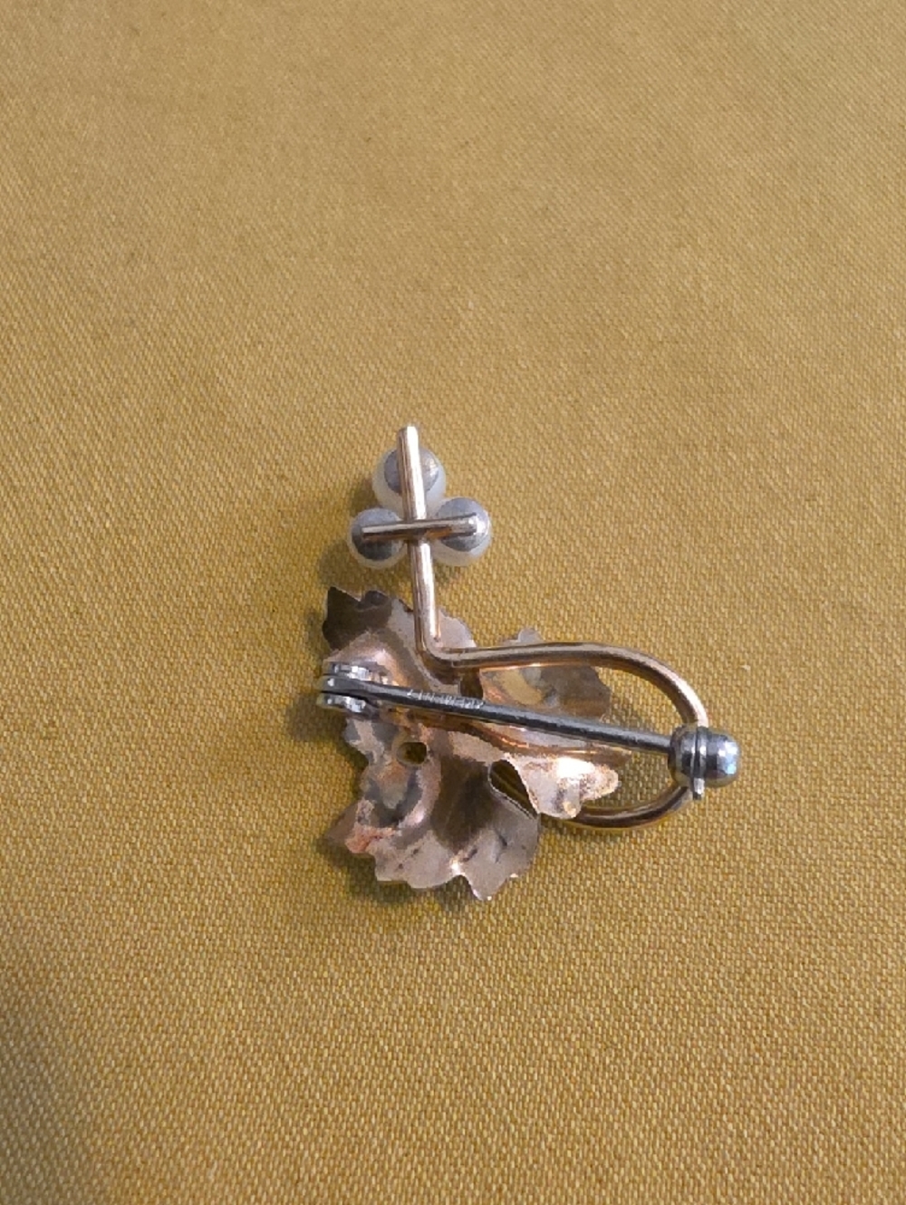 Vintage Krementz & Co. Brooch - Rolled Gold Plate - Piece Is Marked "KREMENTZ" - Picture 3 of 9